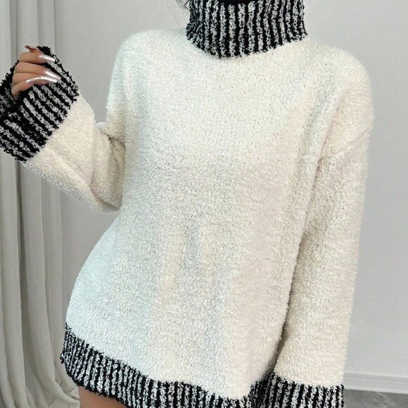 White Casual Women's Elegant Long Sleeve Knitted Sweater - Picture 6 of 6
